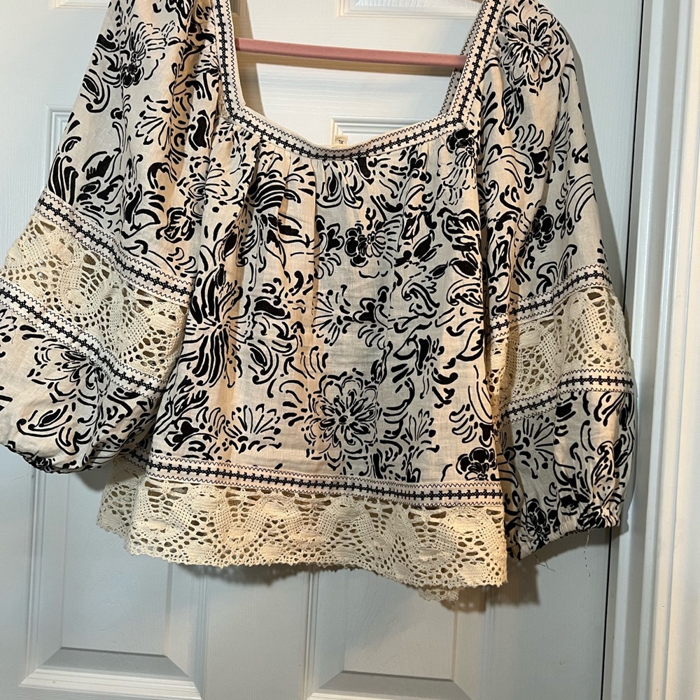 👗Christian Siriano Elegant Black and Cream Lace Blouse size xlarge - Picture 6 of 7